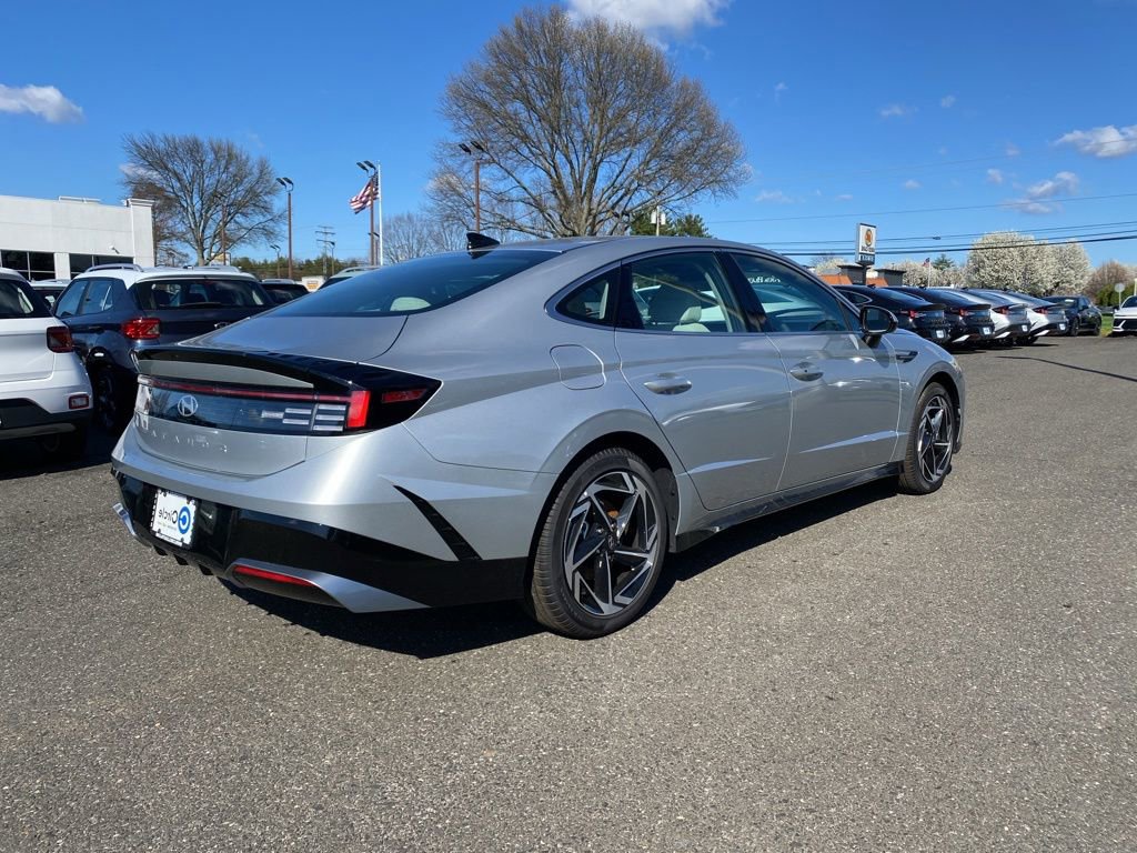 New 2026 Hyundai Sonata SEL AWD/4WD image 4