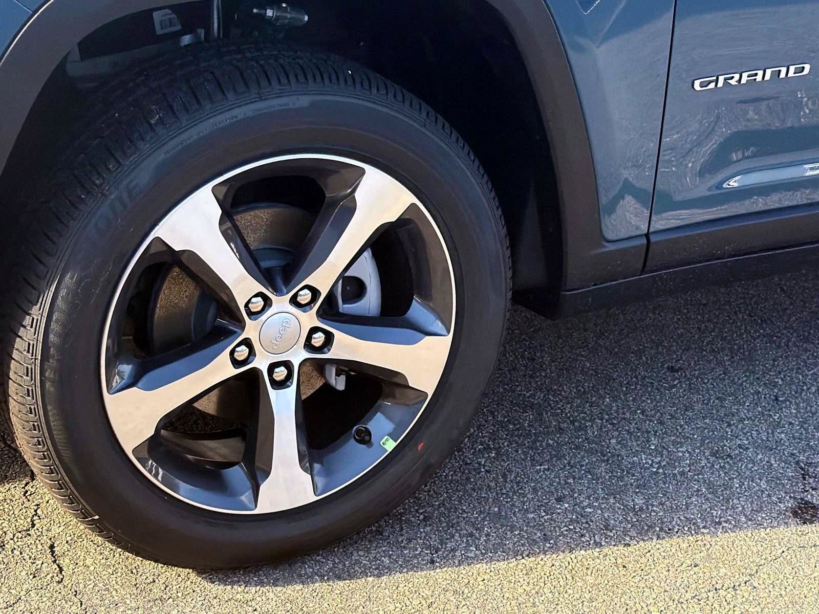 New 2026 Jeep Grand Cherokee Limited AWD/4WD image 5