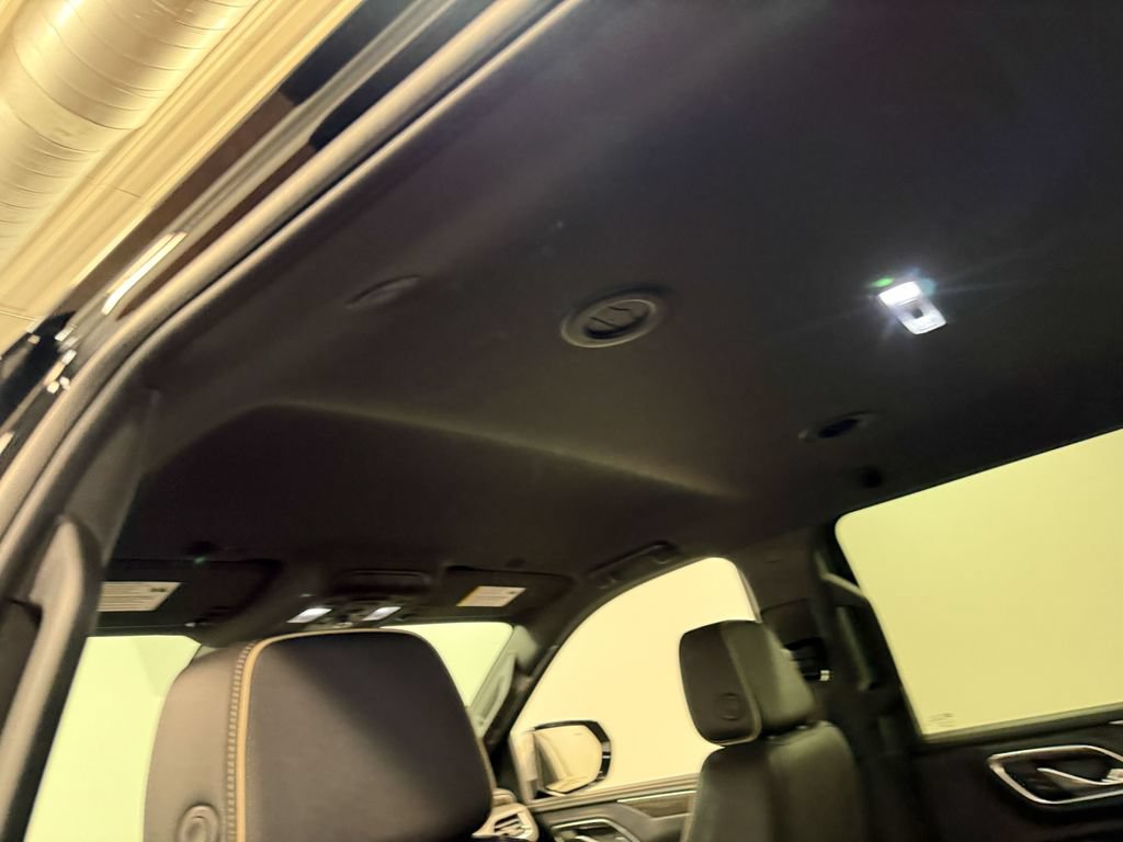 Used 2024 Chevrolet Suburban Premier AWD/4WD image 50