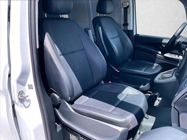 Used 2022 Mercedes-Benz Metris image 9