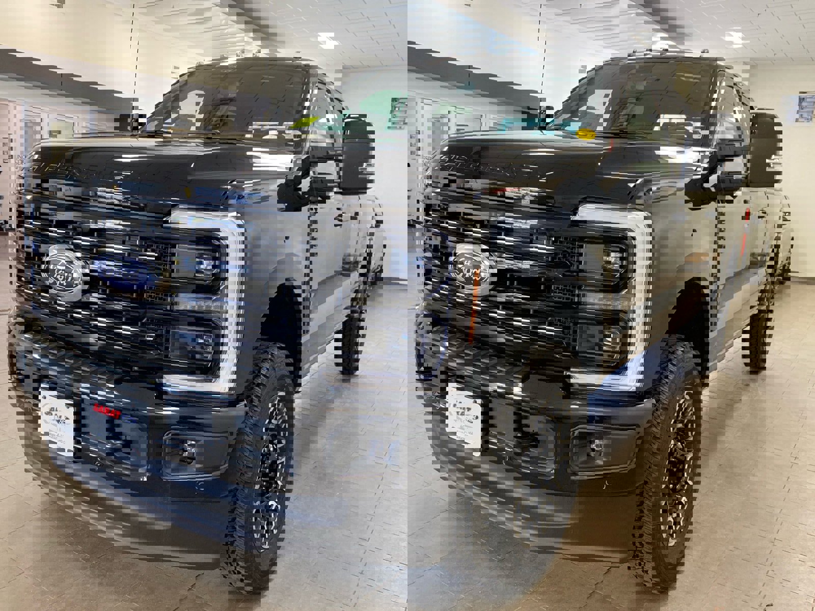 New 2025 Ford F350 Platinum w/ FX4 Off-Road Package image 4