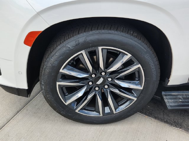 Certified 2023 Cadillac Escalade Sport Platinum w/ Heavy-Duty Trailer Package AWD/4WD image 22