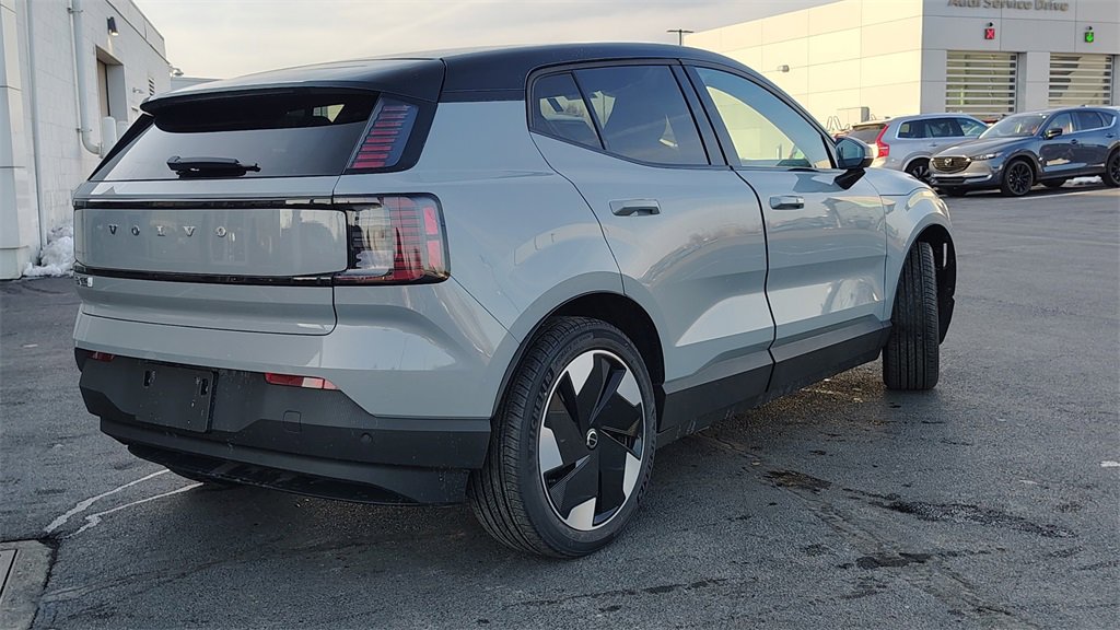 New 2026 Volvo EX30 Plus image 3