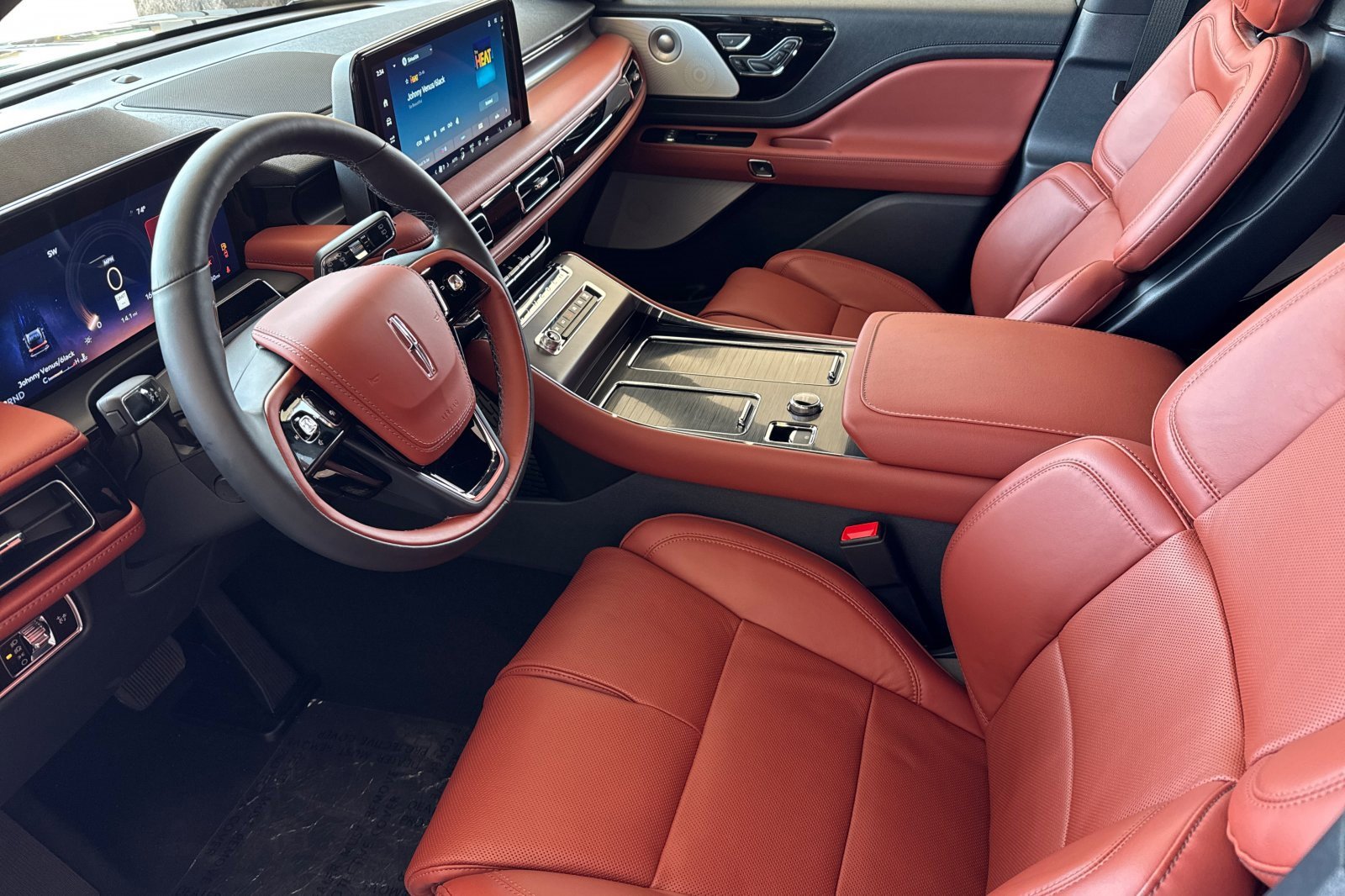 New 2025 Lincoln Aviator Reserve w/ Equipment Group 201A image 9