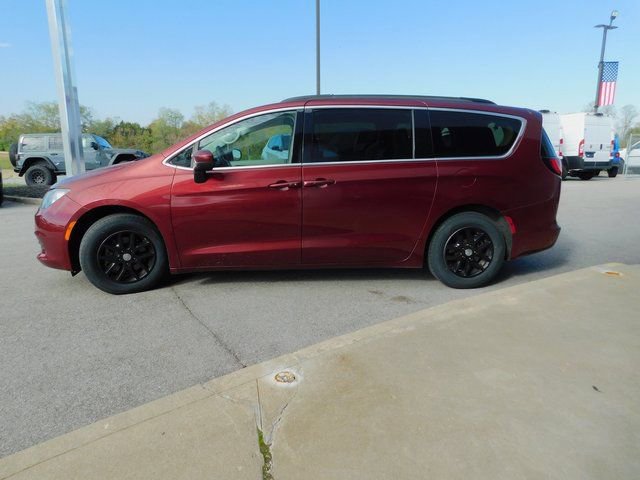 Used 2020 Chrysler Voyager Lxi image 22