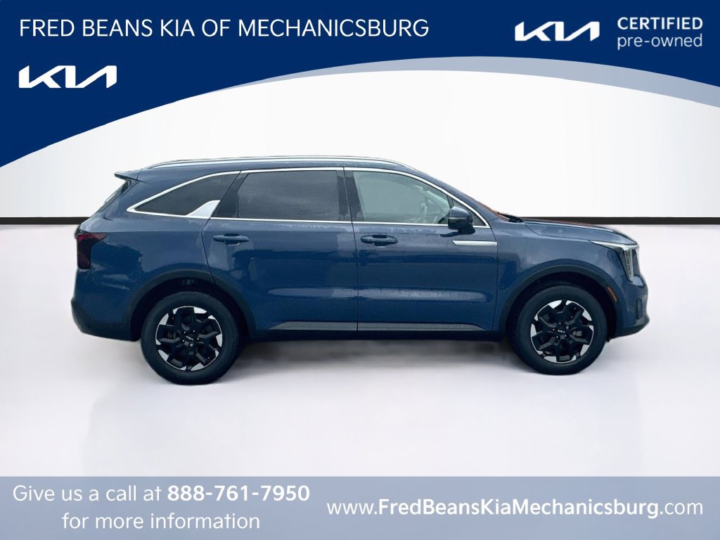 Certified 2024 Kia Sorento S w/ Panoramic Sunroof Package AWD/4WD image 8