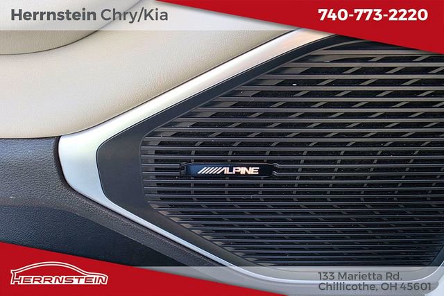 Used 2024 Jeep Wagoneer L Series II w/ Flexible Seating Group AWD/4WD image 14