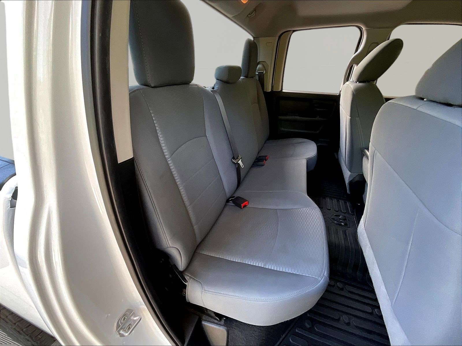 Used 2019 RAM 1500 Express AWD/4WD image 25