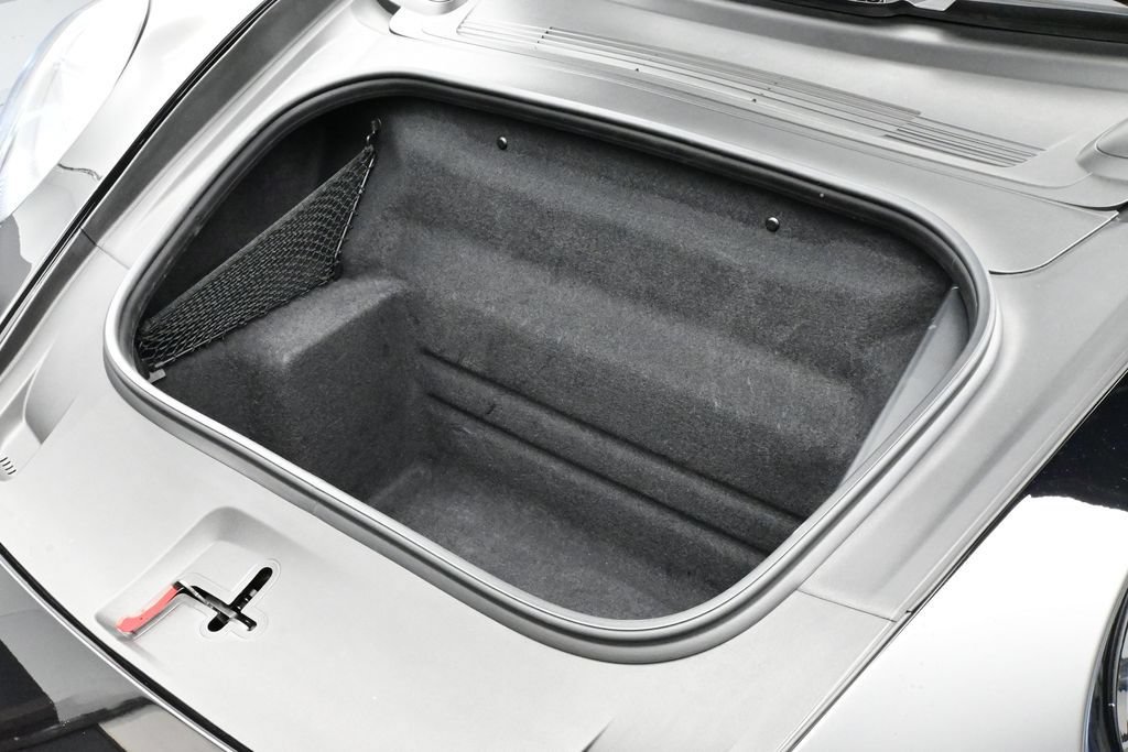 Certified 2024 Porsche 911 Turbo AWD/4WD image 18