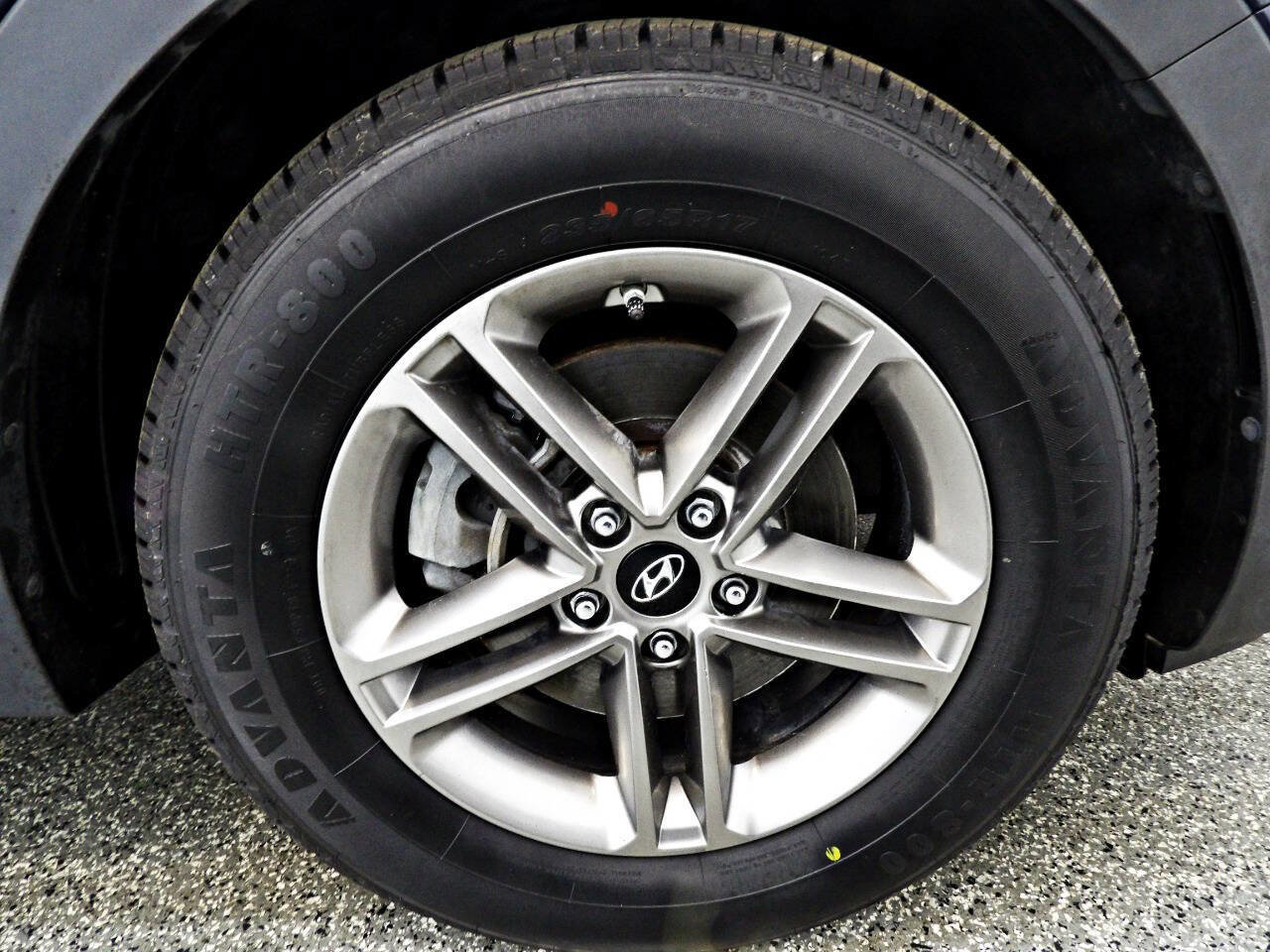 Used 2017 Hyundai Santa Fe Sport w/ 2.4L Tech Package 04 image 23