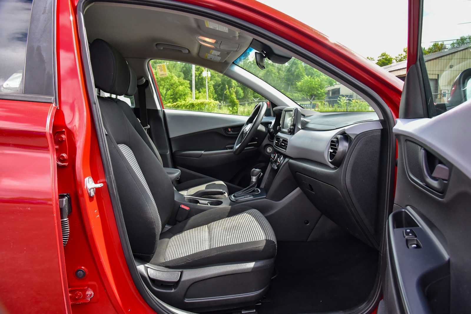 Used 2019 Hyundai Kona SE FWD image 9