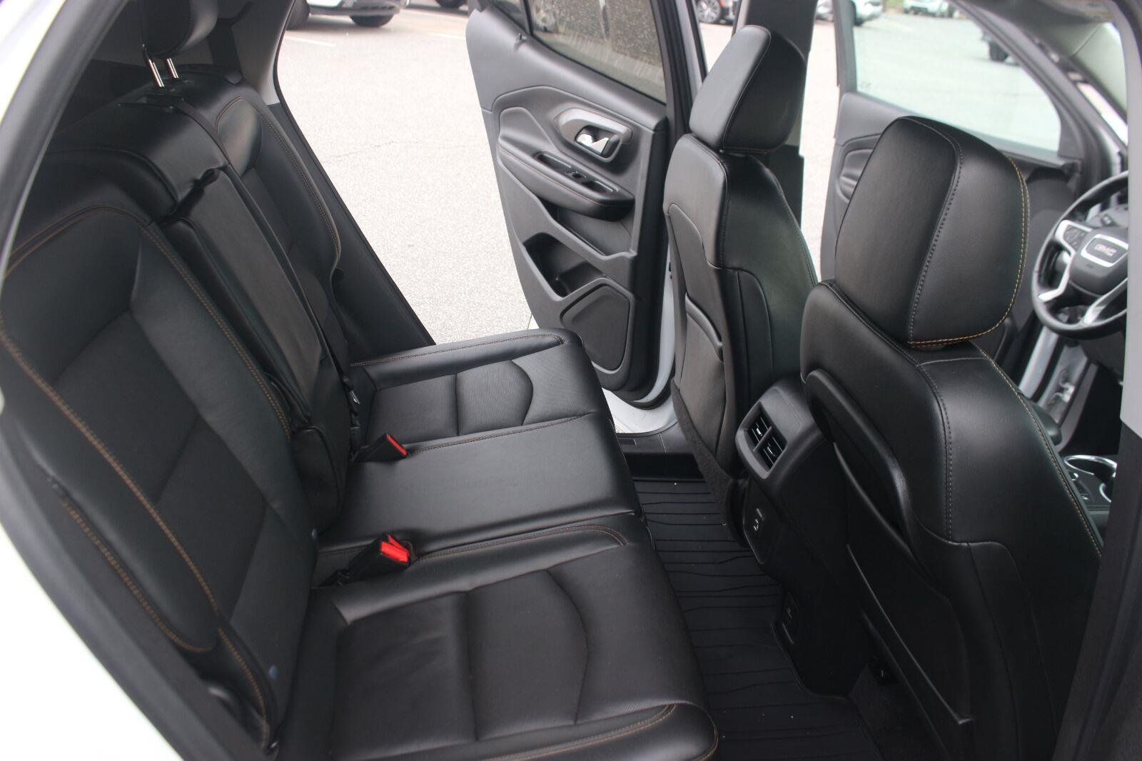 Used 2020 GMC Terrain SLT w/ Preferred Package AWD/4WD image 36