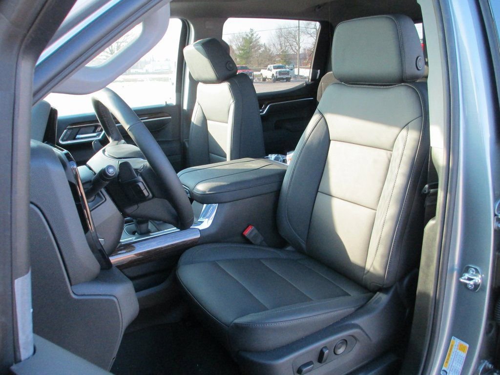 New 2026 GMC Sierra 1500 Elevation w/ Elevation Premium Package AWD/4WD image 14