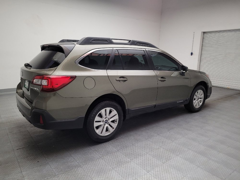 Used 2018 Subaru Outback 2.5i AWD/4WD image 10