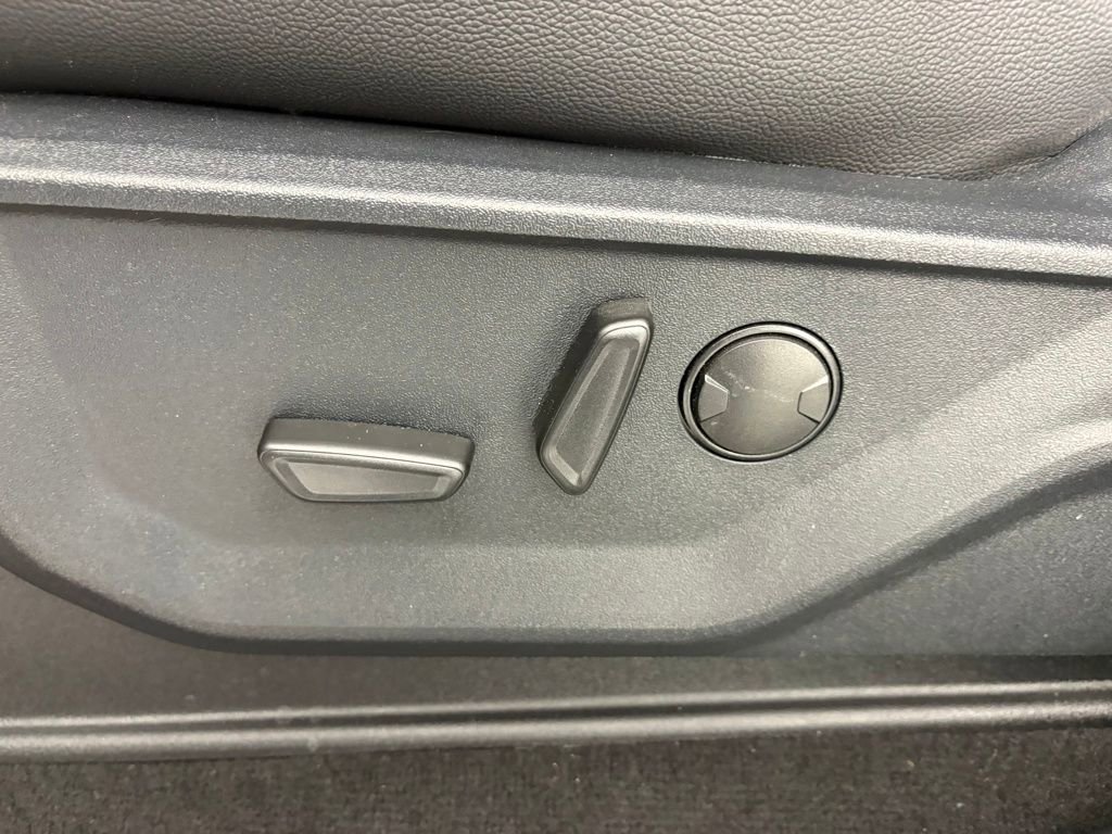 Used 2026 Ford F250 Lariat w/ Black Appearance Package image 15