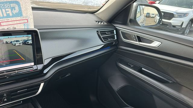 Used 2024 Volkswagen Atlas Cross Sport SEL R-Line image 19