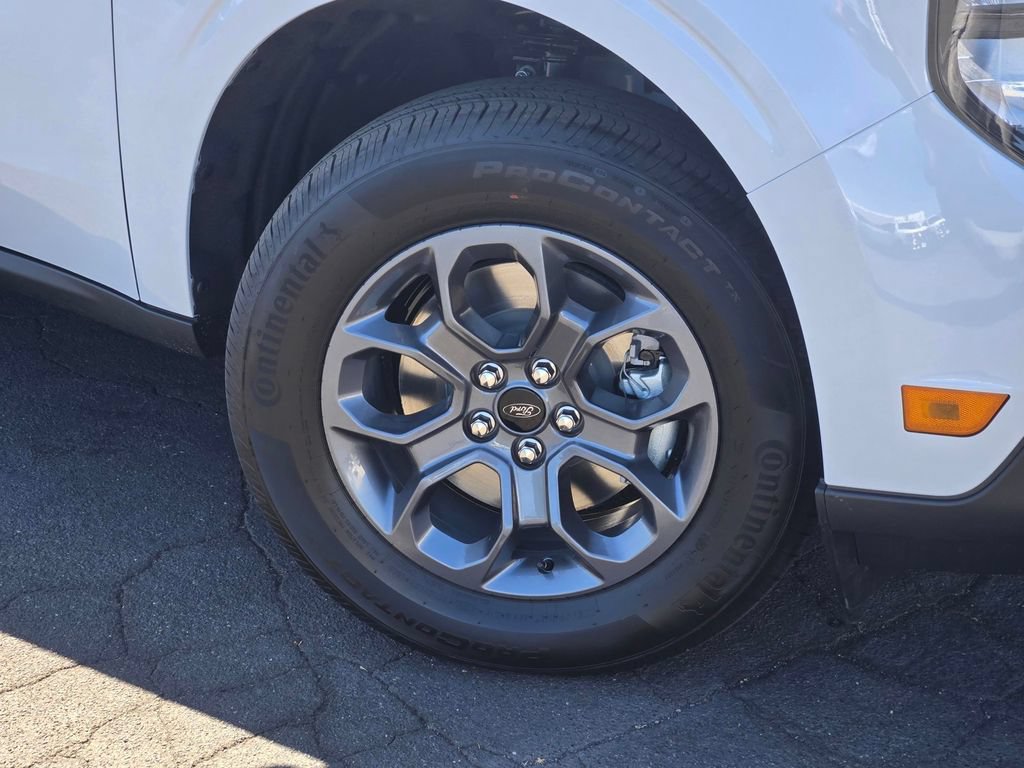 New 2026 Ford Maverick XLT w/ XLT Luxury Package FWD image 3