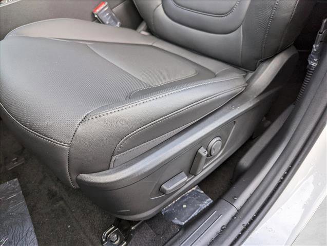 Used 2025 Hyundai Santa Cruz SEL image 4