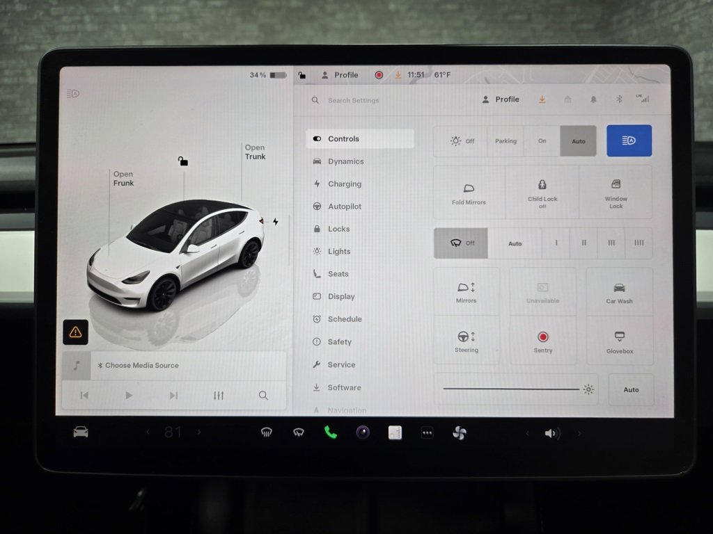 Used 2023 Tesla Model Y Long Range image 20