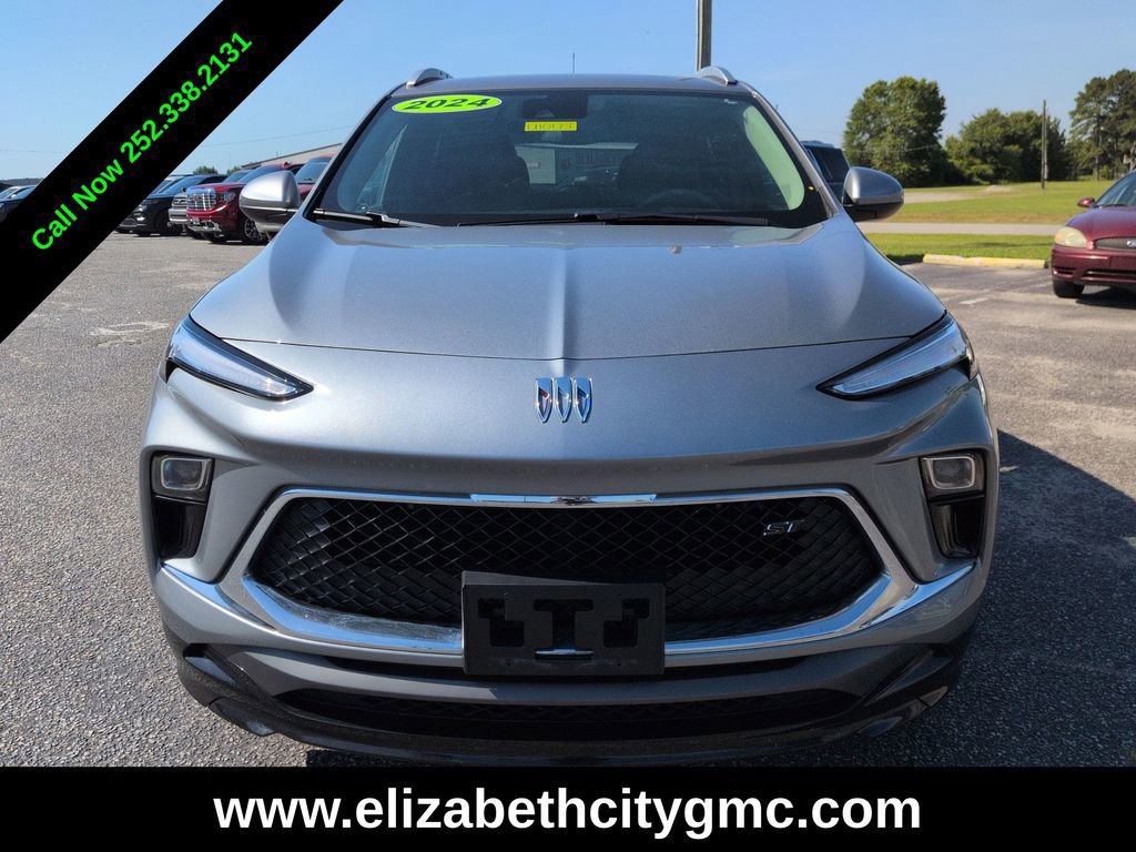 Used 2024 Buick Encore GX Sport Touring FWD image 9