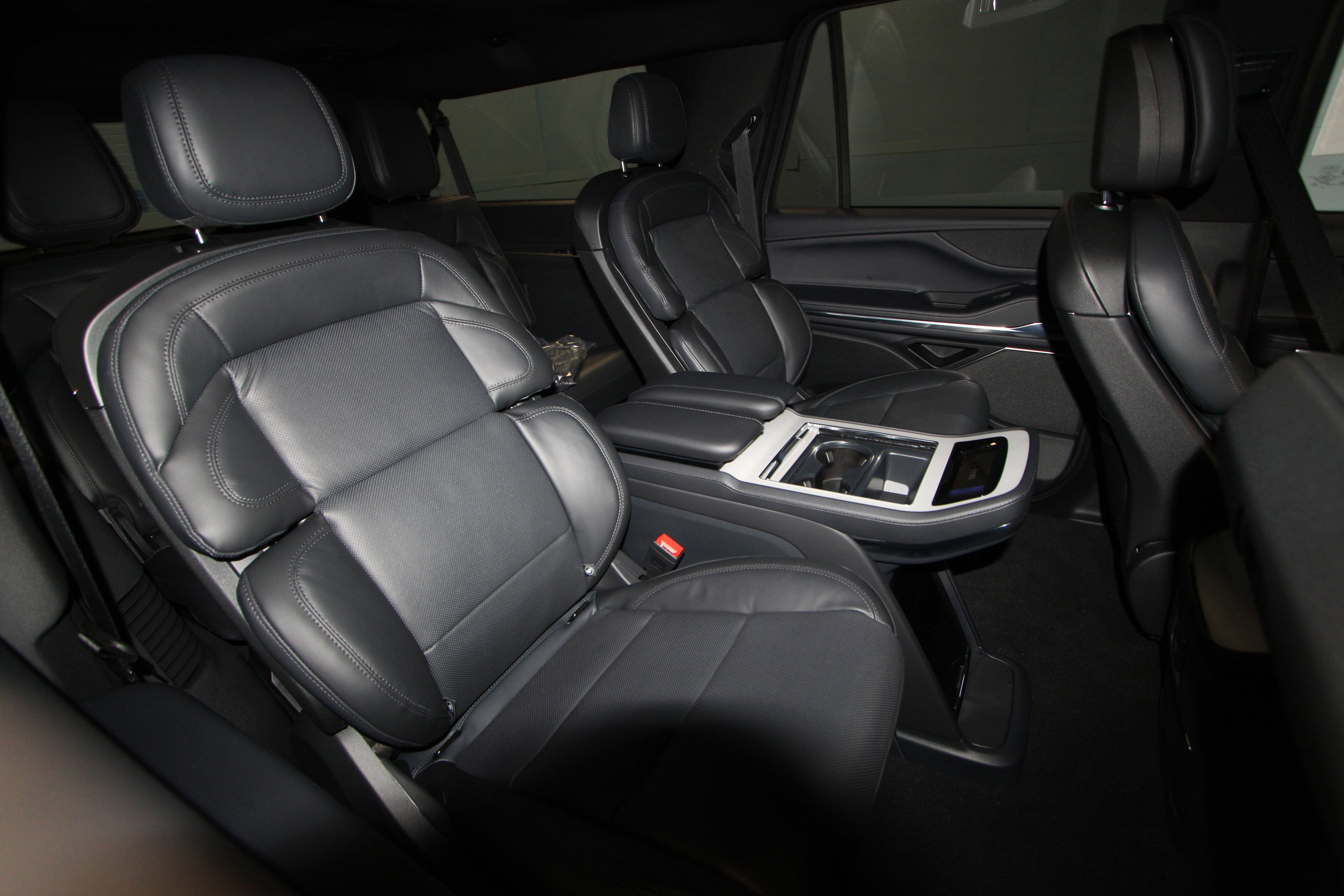 New 2026 Lincoln Navigator L Reserve w/ Jet Appearance Package image 22