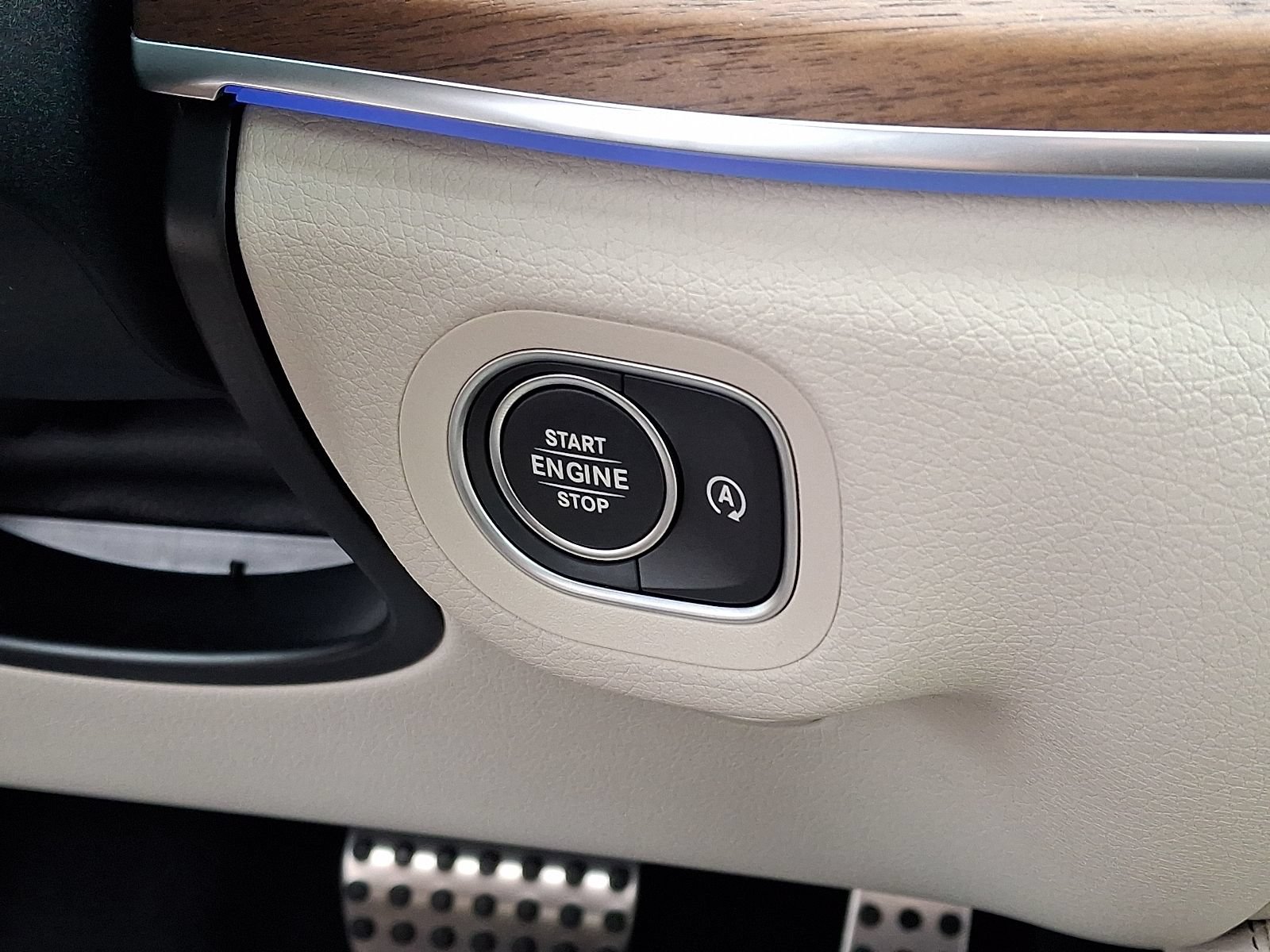 New 2026 Mercedes-Benz GLS 450 4MATIC image 17