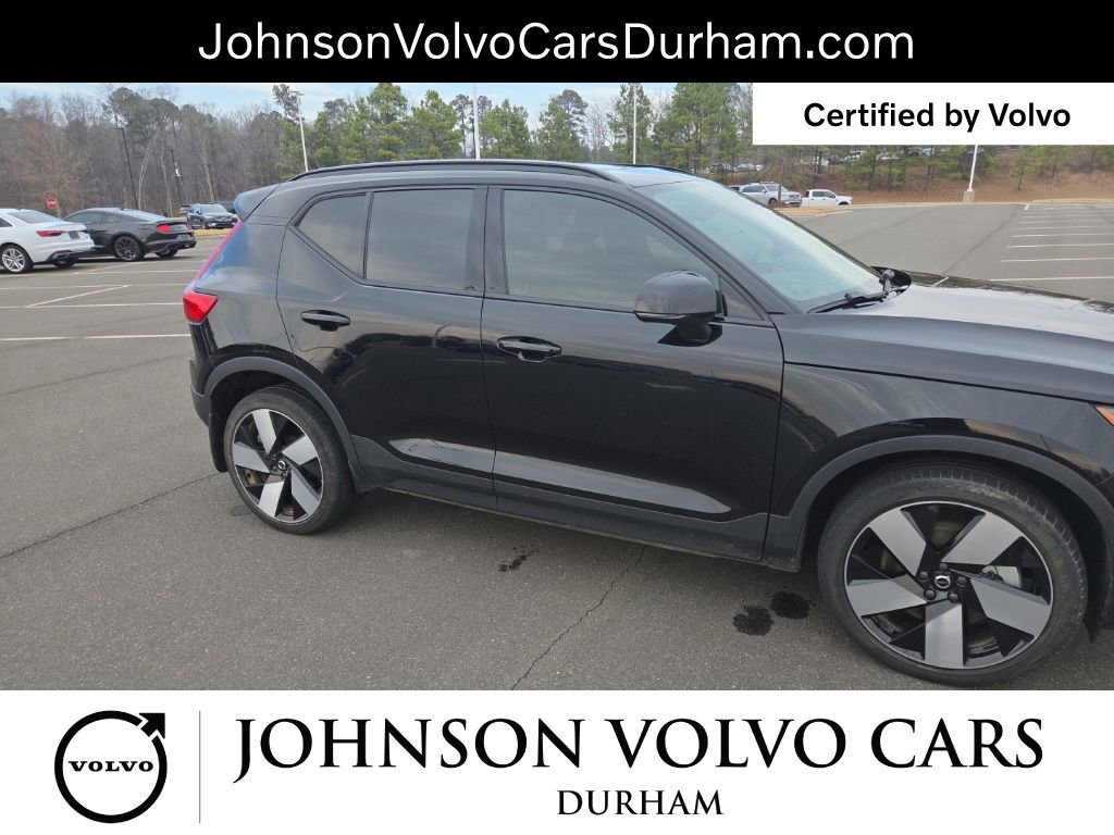 Used 2023 Volvo XC40 Recharge Ultimate image 5