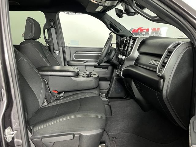Used 2025 RAM 2500 Big Horn AWD/4WD image 31