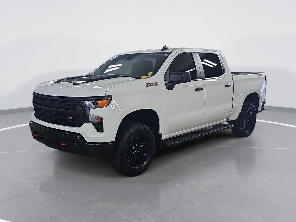 Certified 2022 Chevrolet Silverado 1500 Custom Trail Boss w/ LPO, Dark Essentials Package AWD/4WD image 9