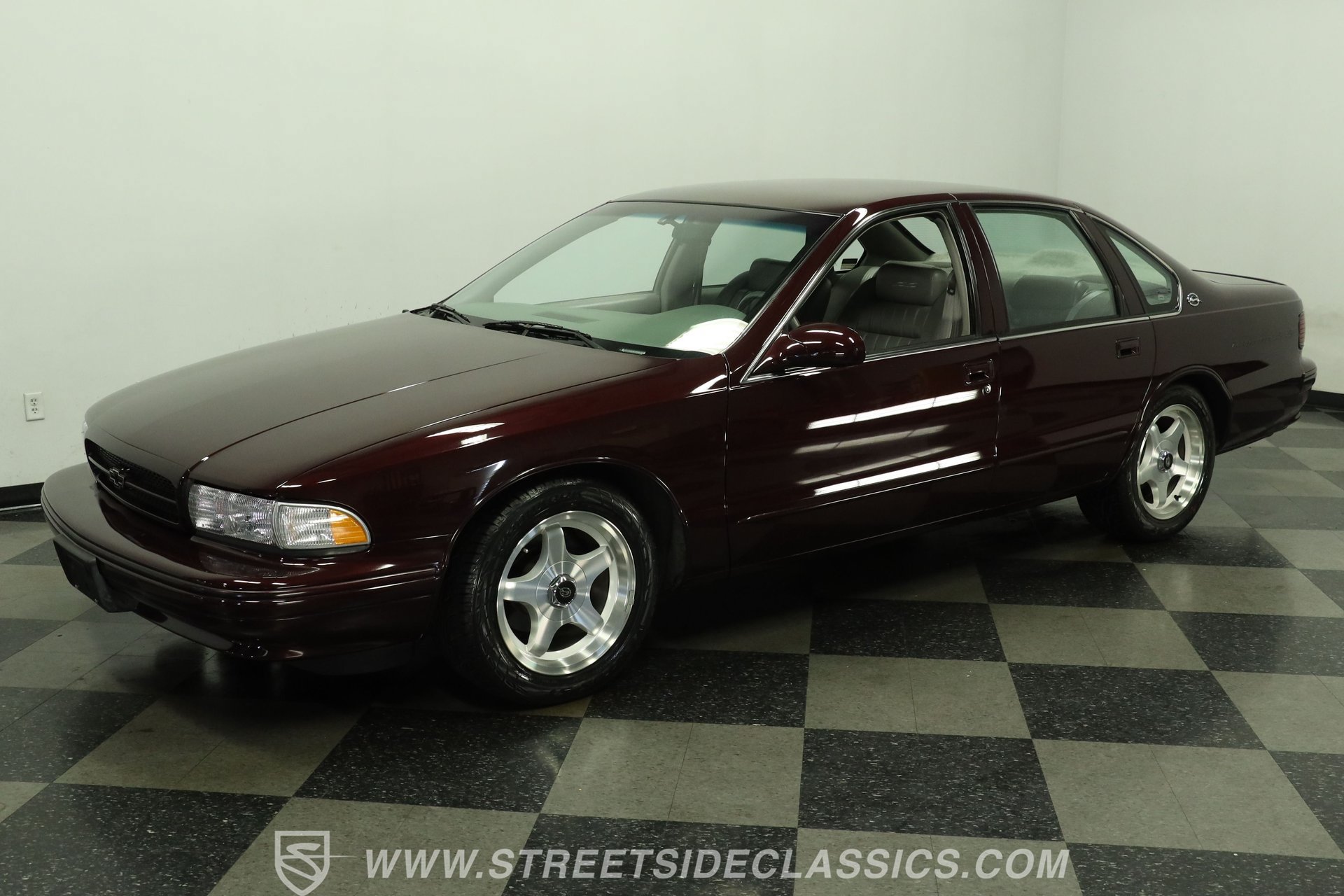Used 1996 Chevrolet Impala SS RWD image 6