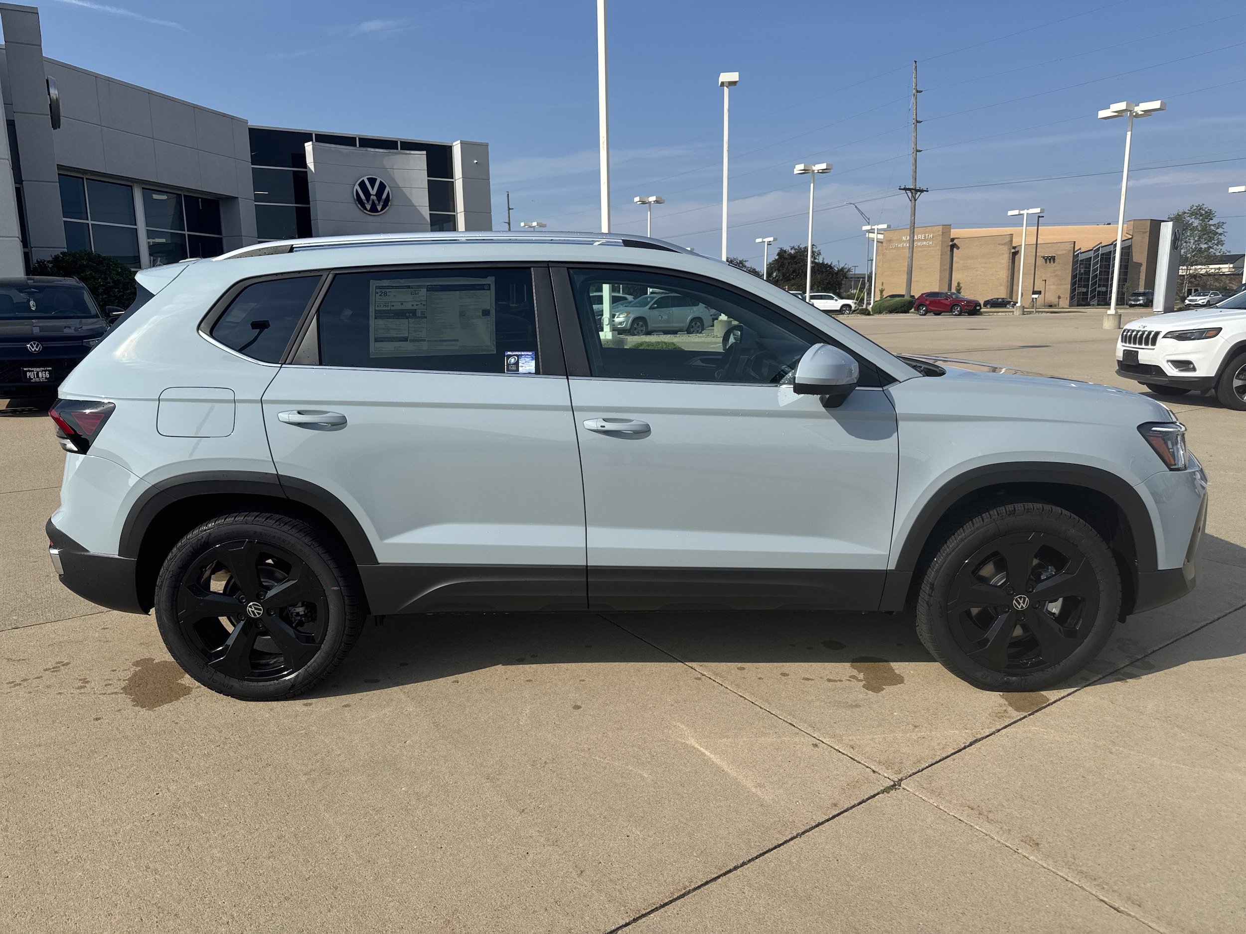 New 2026 Volkswagen Taos SEL AWD/4WD image 3