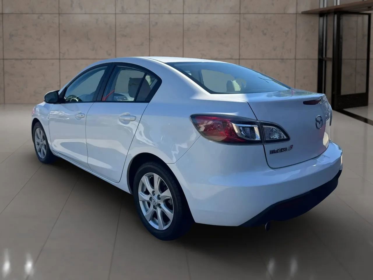 Used 2011 MAZDA MAZDA3 i Touring image 4