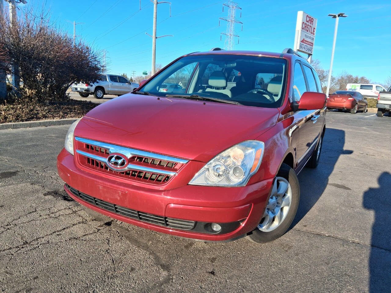 Used 2007 Hyundai Entourage Limited image 1