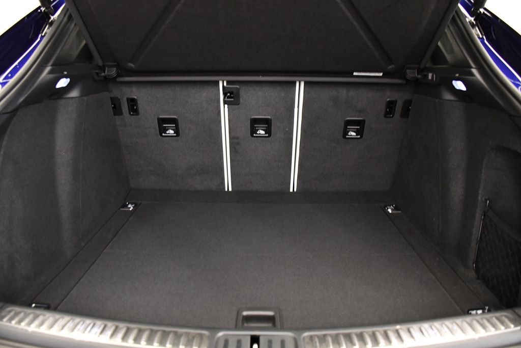 Certified 2025 Porsche Macan image 57