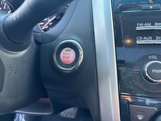 Used 2013 Nissan Altima 3.5 SL FWD image 24