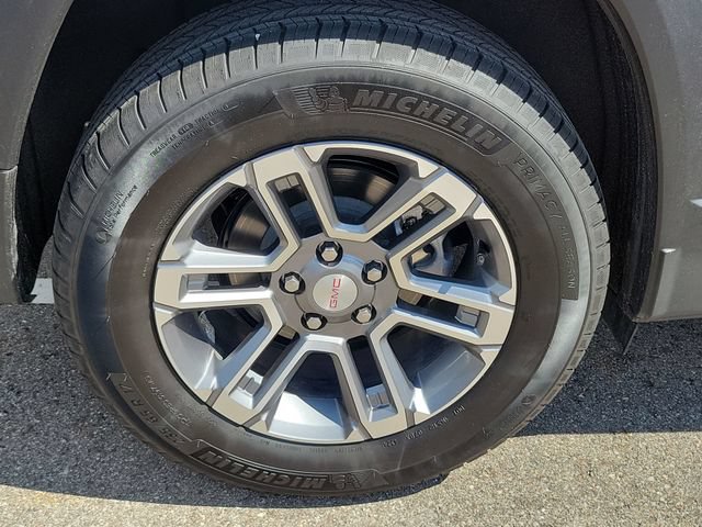 Used 2025 GMC Terrain Elevation AWD/4WD image 26