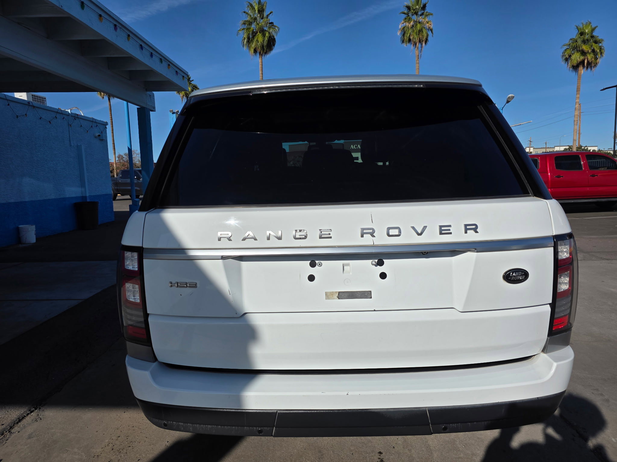 Used 2013 Land Rover Range Rover HSE image 4