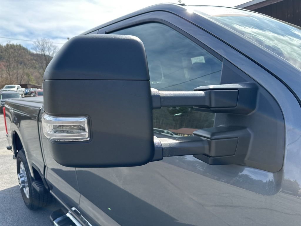 Used 2023 Ford F250 XLT w/ Snow Plow/Camper Package image 32