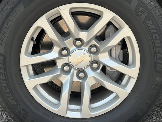 Used 2023 Chevrolet Suburban LT AWD/4WD image 12
