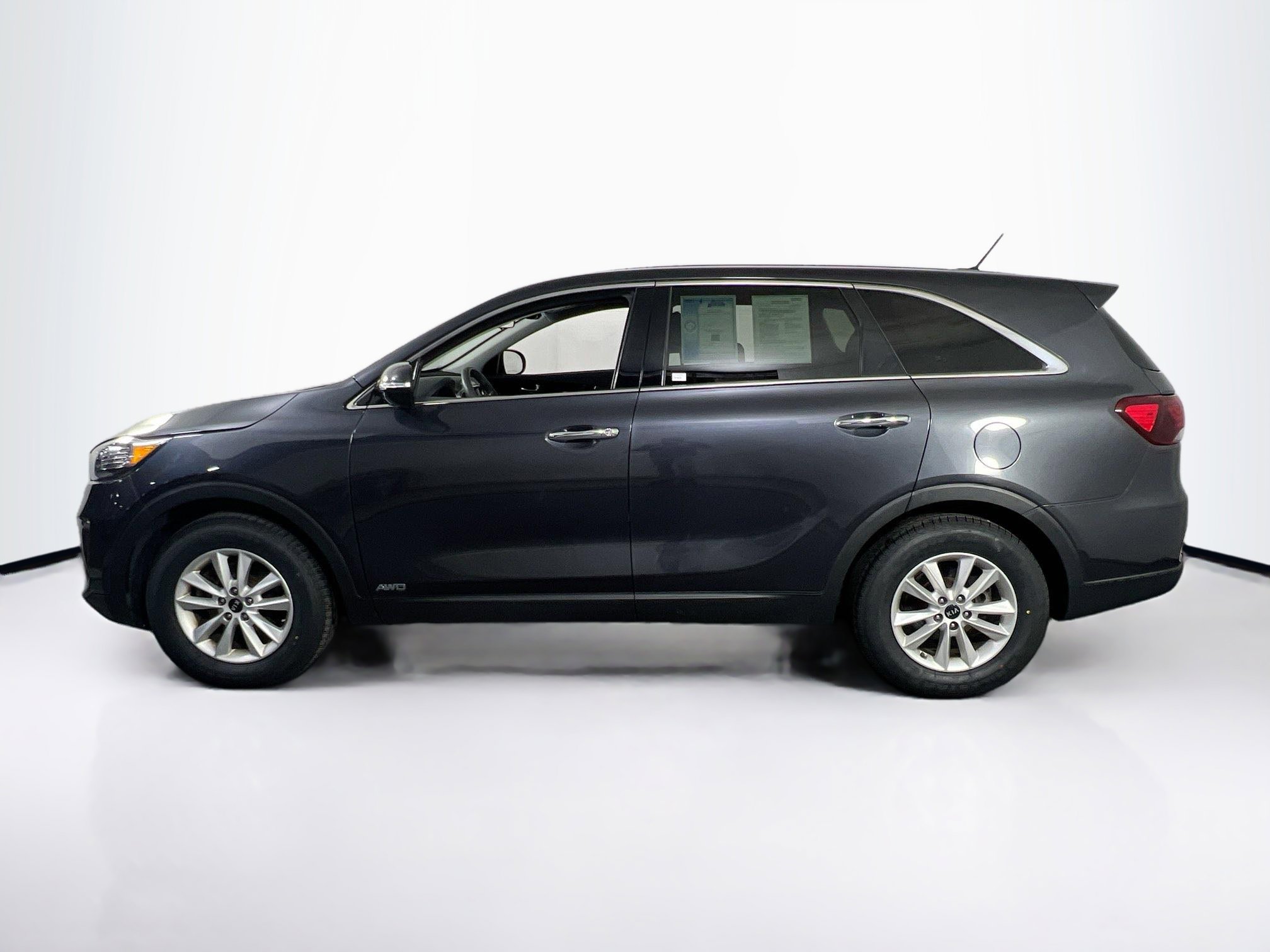 Used 2019 Kia Sorento LX image 8
