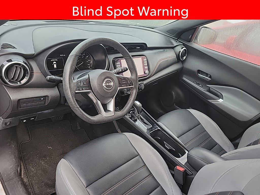 Used 2023 Nissan Kicks SR w/ SR Premium Package FWD image 7