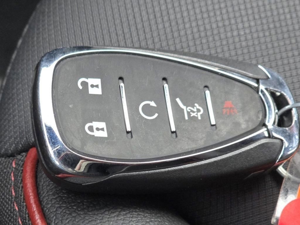 Used 2025 Chevrolet TrailBlazer RS w/ Convenience Package AWD/4WD image 87