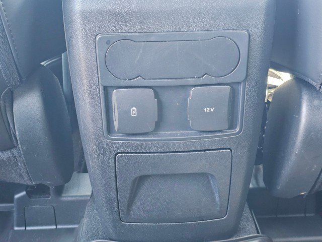 Used 2023 Ford Explorer XLT w/ Equipment Group 202A AWD/4WD image 25