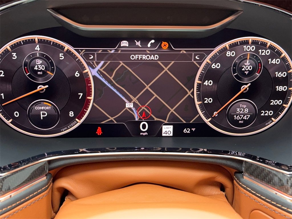 Used 2022 Bentley Flying Spur W12 image 23