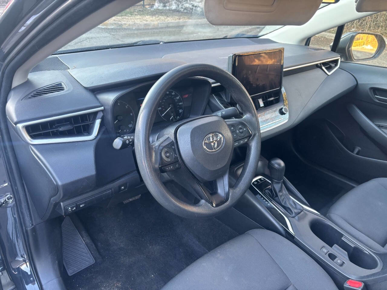 Used 2023 Toyota Corolla LE image 15