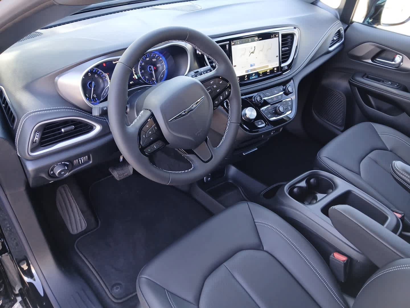 New 2026 Chrysler Pacifica Select w/ S Appearance Package image 21