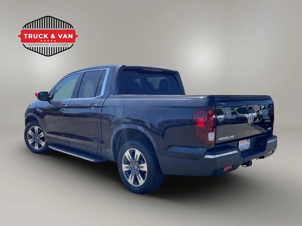 Used 2017 Honda Ridgeline RTL-T image 4