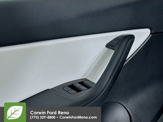 Used 2021 Tesla Model Y Long Range image 17