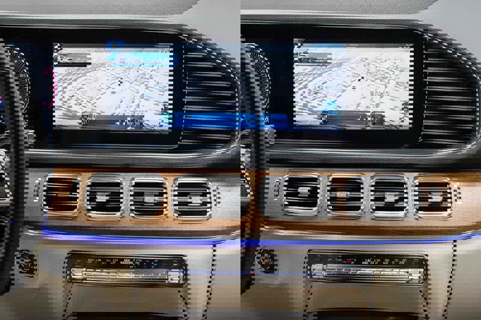 Used 2026 Mercedes-Benz GLE 450 4MATIC image 13