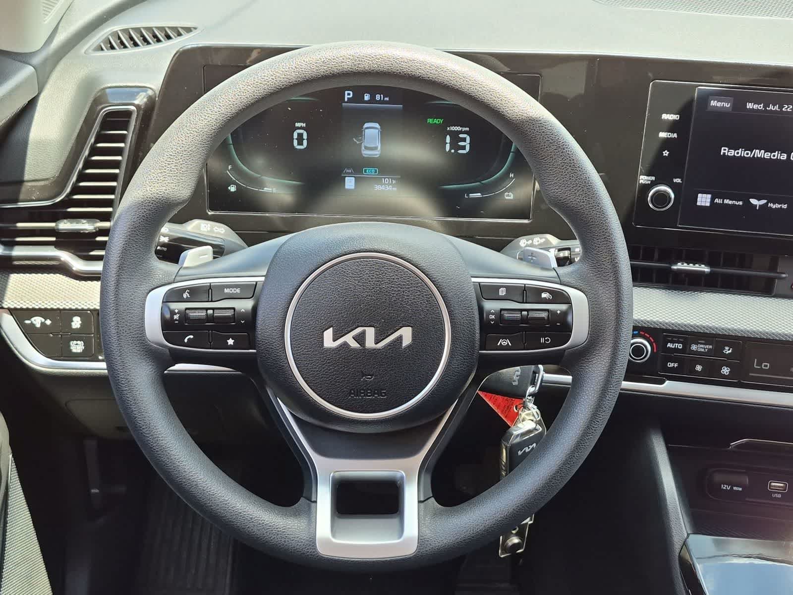 Used 2023 Kia Sportage LX AWD/4WD image 23